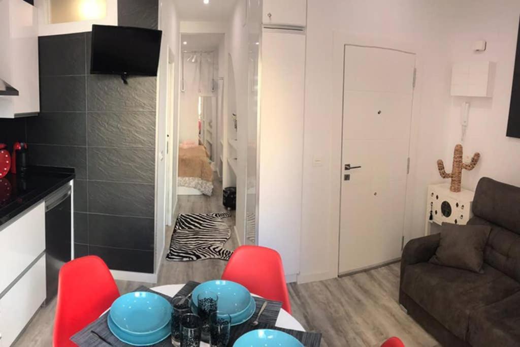 Apartamento De Diseno Centrico A 5 Min De Playa لقنت المظهر الخارجي الصورة
